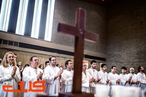 رشد چشمگیر گرویدن به “مسیحیت” در بین ایرانیان طی ۲۵ سال اخیر
